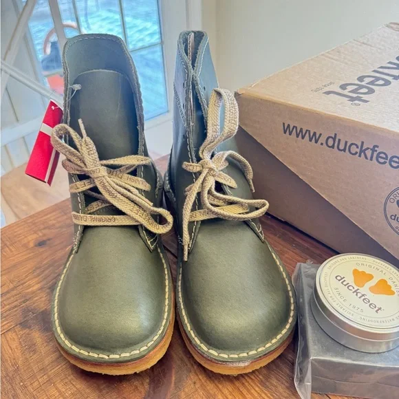Womens Duckfeet Olive Leather Boots Euro 41 - Picture 1 of 12